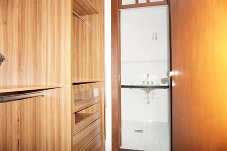 Casa para alugar com 400m², 5 quartos e 4 vagasCloset da Suíte 2