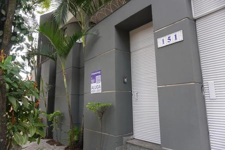 Casa para alugar com 400m², 5 quartos e 4 vagasFachada