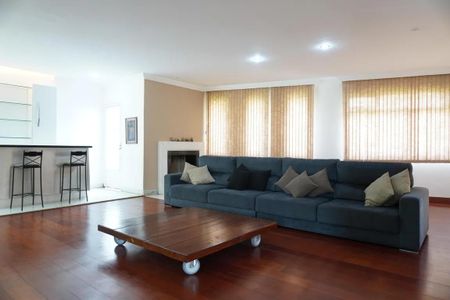 Sala de casa para alugar com 5 quartos, 400m² em Mangabeiras, Belo Horizonte