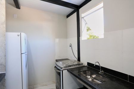 Cozinha de kitnet/studio para alugar com 1 quarto, 39m² em Mangabeiras, Belo Horizonte