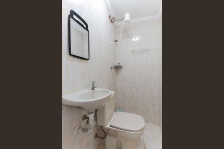 Banheiro de serviço de apartamento à venda com 3 quartos, 68m² em Limão, São Paulo