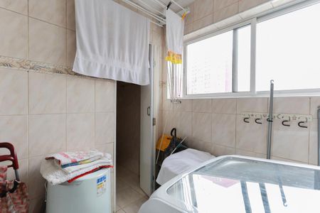 Apartamento à venda com 68m², 3 quartos e 1 vaga Apartamento à venda com 68m², 3 quartos e 1 vagaÁrea de serviço