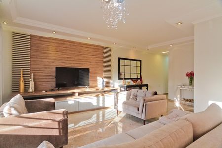 Casa para alugar com 4 quartos, 480m² em Vila Paiva, São Paulo