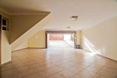 Garagem de casa para alugar com 4 quartos, 480m² em Vila Paiva, São Paulo