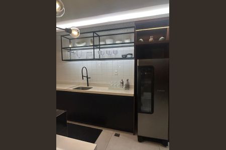 Cozinha de apartamento para alugar com 1 quarto, 50m² em Laranjeiras, Rio de Janeiro