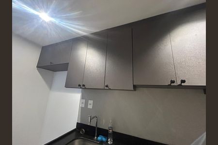 Cozinha de apartamento para alugar com 1 quarto, 50m² em Laranjeiras, Rio de Janeiro