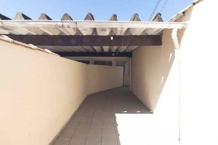 Garagem de casa para alugar com 2 quartos, 70m² em Parque Edu Chaves, São Paulo