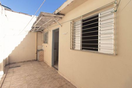Casa para alugar com 70m², 2 quartos e 1 vaga Casa para alugar com 70m², 2 quartos e 1 vagaÁrea de Serviço