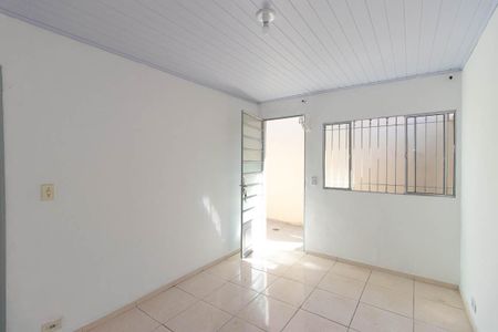Casa para alugar com 70m², 2 quartos e 1 vaga Casa para alugar com 70m², 2 quartos e 1 vagaSala