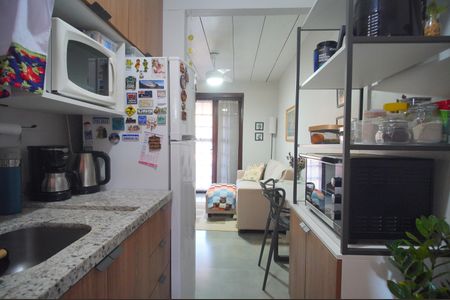 Cozinha de casa de condomínio à venda com 2 quartos, 44m² em Vicentina, São Leopoldo