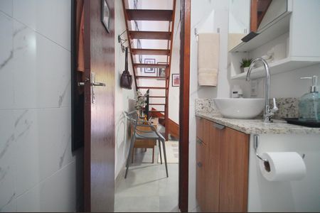 Casa de condomínio à venda com 44m², 2 quartos e 1 vagaBanheiro