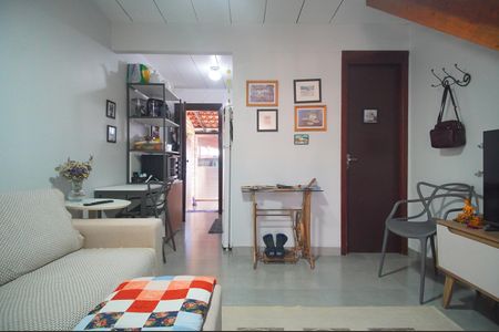 Casa de condomínio à venda com 44m², 2 quartos e 1 vagaSala