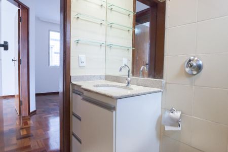 Apartamento para alugar com 80m², 3 quartos e 1 vaga Apartamento para alugar com 80m², 3 quartos e 1 vagaBanheiro Social