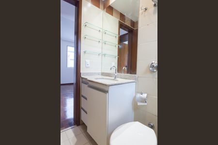 Apartamento para alugar com 80m², 3 quartos e 1 vaga Apartamento para alugar com 80m², 3 quartos e 1 vagaBanheiro Social