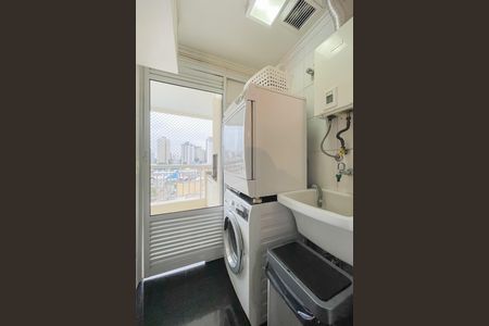 Apartamento à venda com 74m², 3 quartos e 2 vagas Apartamento à venda com 74m², 3 quartos e 2 vagasCozinha e Área de Serviço