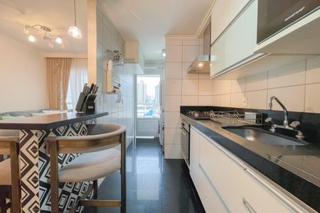 Apartamento à venda com 74m², 3 quartos e 2 vagas Apartamento à venda com 74m², 3 quartos e 2 vagasCozinha e Área de Serviço