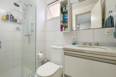 Apartamento à venda com 74m², 3 quartos e 2 vagas Apartamento à venda com 74m², 3 quartos e 2 vagasBanheiro da Suíte
