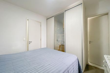 Apartamento à venda com 74m², 3 quartos e 2 vagas Apartamento à venda com 74m², 3 quartos e 2 vagasSuíte