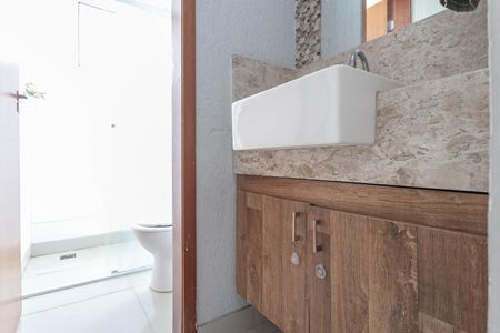 Apartamento para alugar com 85m², 3 quartos e 2 vagasBanheiro social 