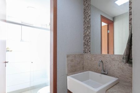 Apartamento para alugar com 85m², 3 quartos e 2 vagasBanheiro social 