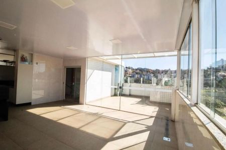 Apartamento para alugar com 180m², 3 quartos e 2 vagas