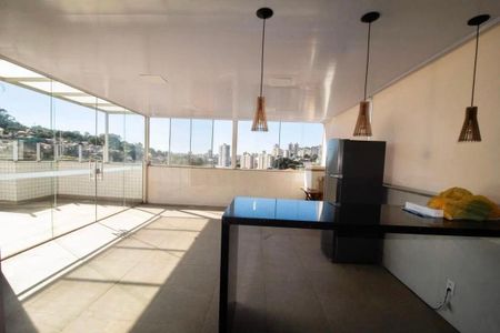 Apartamento para alugar com 180m², 3 quartos e 2 vagas