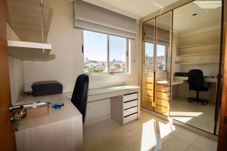 Apartamento para alugar com 180m², 3 quartos e 2 vagas