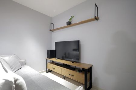Apartamento à venda com 55m², 2 quartos e 1 vaga Apartamento à venda com 55m², 2 quartos e 1 vagaSala e Cozinha