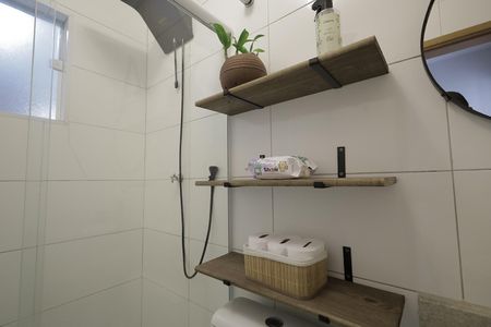 Banheiro de apartamento à venda com 2 quartos, 55m² em Vila Guiomar, Santo André