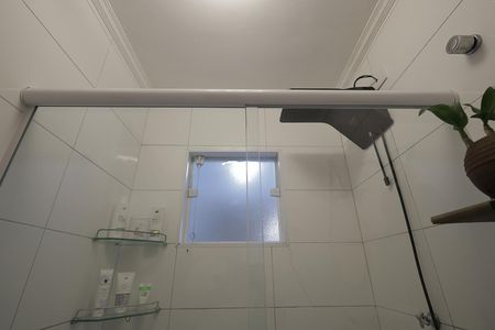 Banheiro de apartamento à venda com 2 quartos, 55m² em Vila Guiomar, Santo André