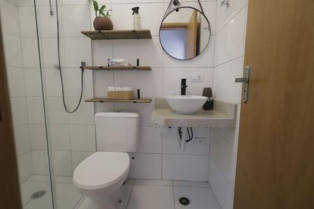 Apartamento à venda com 55m², 2 quartos e 1 vaga Apartamento à venda com 55m², 2 quartos e 1 vagaBanheiro