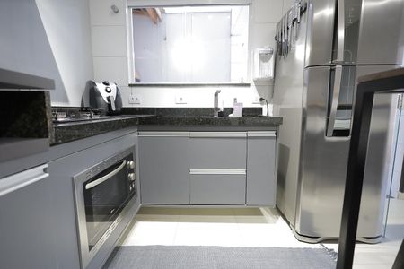 Sala e Cozinha de apartamento à venda com 2 quartos, 55m² em Vila Guiomar, Santo André