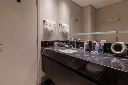 Apartamento à venda com 70m², 1 quarto e 1 vagaBanheiro da Suíte