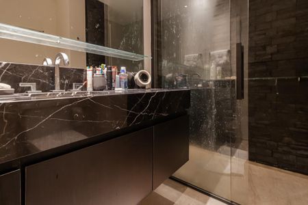 Apartamento à venda com 70m², 1 quarto e 1 vagaBanheiro da Suíte