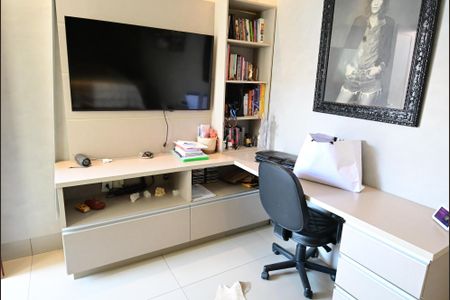 Casa à venda com 440m², 4 quartos e 4 vagas