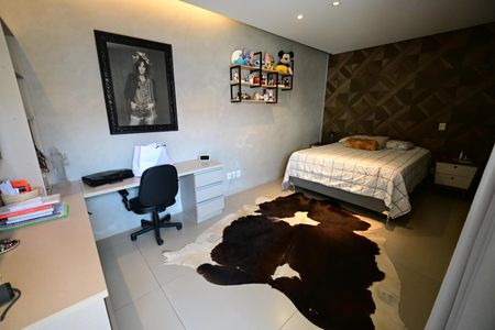Casa à venda com 440m², 4 quartos e 4 vagas