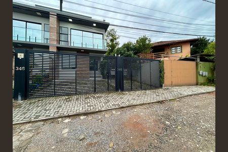 Fachada de casa para alugar com 2 quartos, 150m² em Rio Tavares, Florianópolis