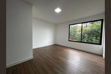 Casa para alugar com 150m², 2 quartos e 1 vaga Casa para alugar com 150m², 2 quartos e 1 vagaSuíte 2