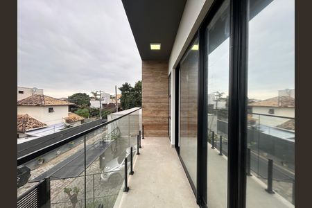 Varanda de casa para alugar com 2 quartos, 150m² em Rio Tavares, Florianópolis