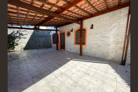 Garagem de casa para alugar com 3 quartos, 166m² em Vila Nova Alba, São Paulo