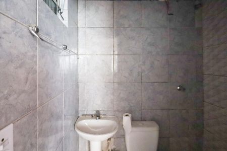 Casa para alugar com 45m², 1 quarto e sem vaga Casa para alugar com 45m², 1 quarto e sem vagaBanheiro