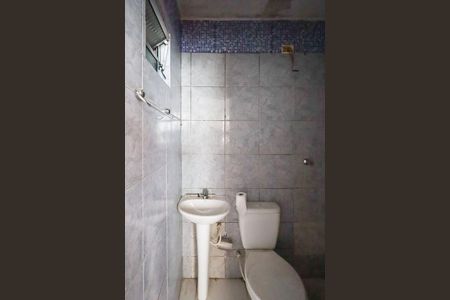 Banheiro de casa para alugar com 1 quarto, 45m² em Americanópolis, São Paulo