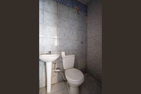 Casa para alugar com 45m², 1 quarto e sem vaga Casa para alugar com 45m², 1 quarto e sem vagaBanheiro