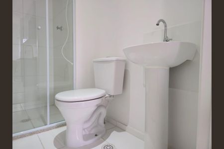 Banheiro Social de apartamento à venda com 2 quartos, 36m² em Vila das Bandeiras, Guarulhos