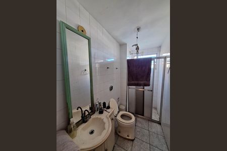 Apartamento à venda com 71m², 2 quartos e 1 vaga Apartamento à venda com 71m², 2 quartos e 1 vagaBanheiro social