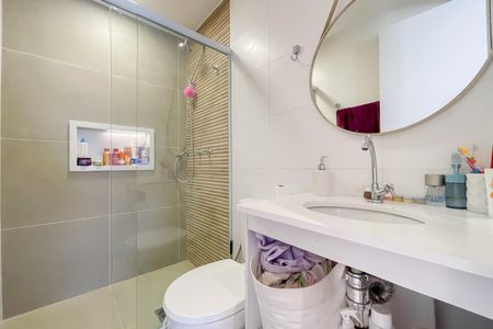 Banheiro 2 de casa de condomínio à venda com 2 quartos, 64m² em Jardim das Flores, Osasco