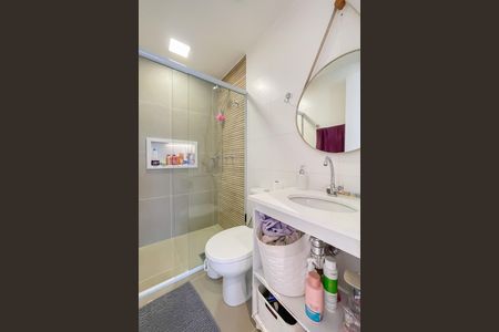 Casa de condomínio à venda com 64m², 2 quartos e 2 vagas Casa de condomínio à venda com 64m², 2 quartos e 2 vagasBanheiro 2