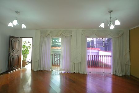 Casa para alugar com 3 quartos, 284m² em Centro, São Bernardo do Campo