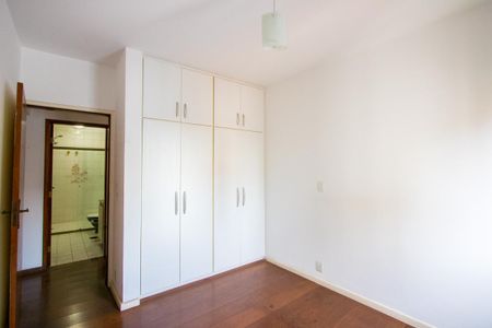 Apartamento à venda com 137m², 3 quartos e 2 vagas Apartamento à venda com 137m², 3 quartos e 2 vagasQuarto 2