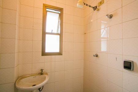 Apartamento à venda com 137m², 3 quartos e 2 vagas Apartamento à venda com 137m², 3 quartos e 2 vagasBanheiro de serviço